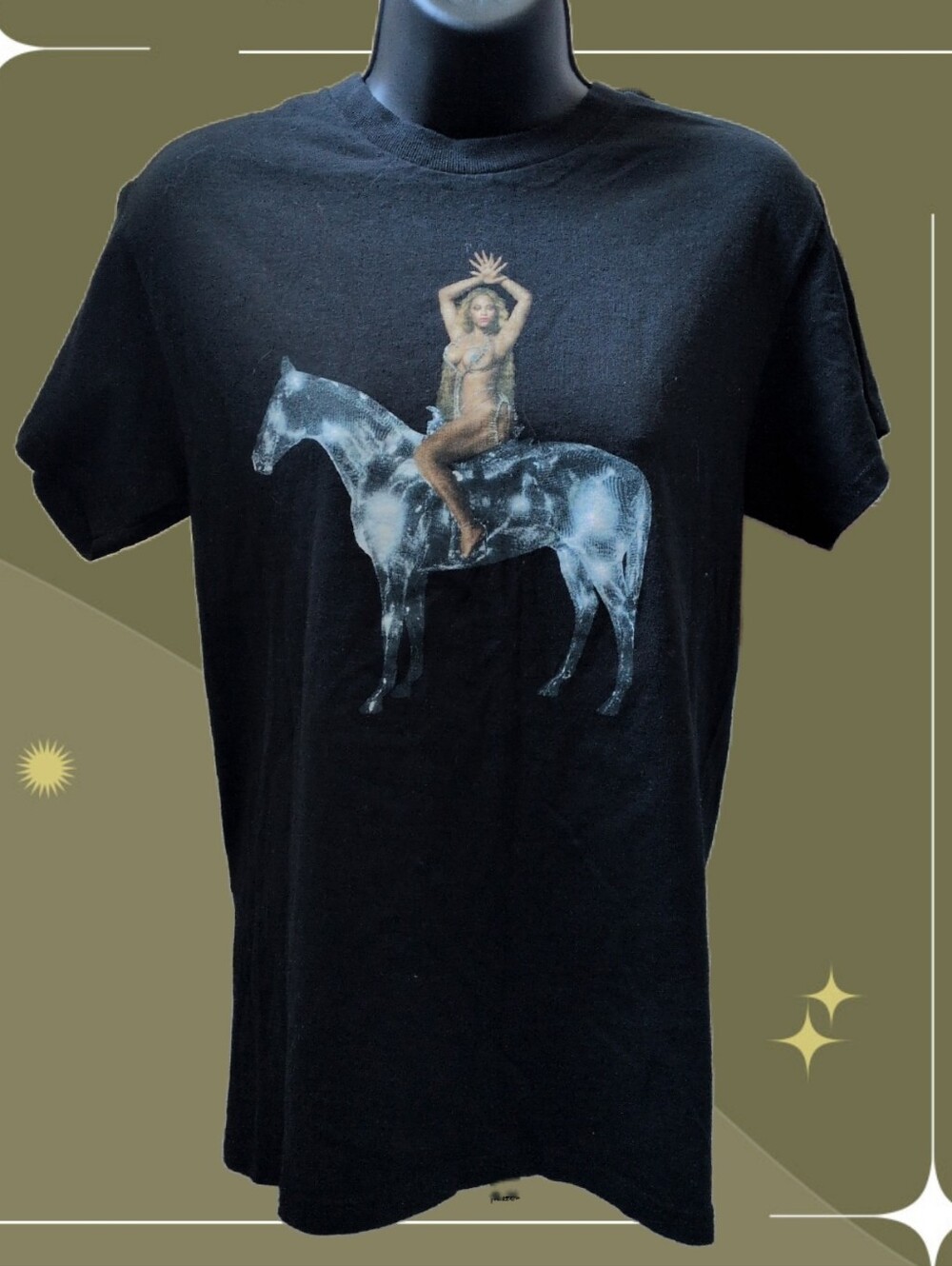 ✨ Black Beyoncé Renaissance World Tour graphic t-shirt Pose 1 Size S